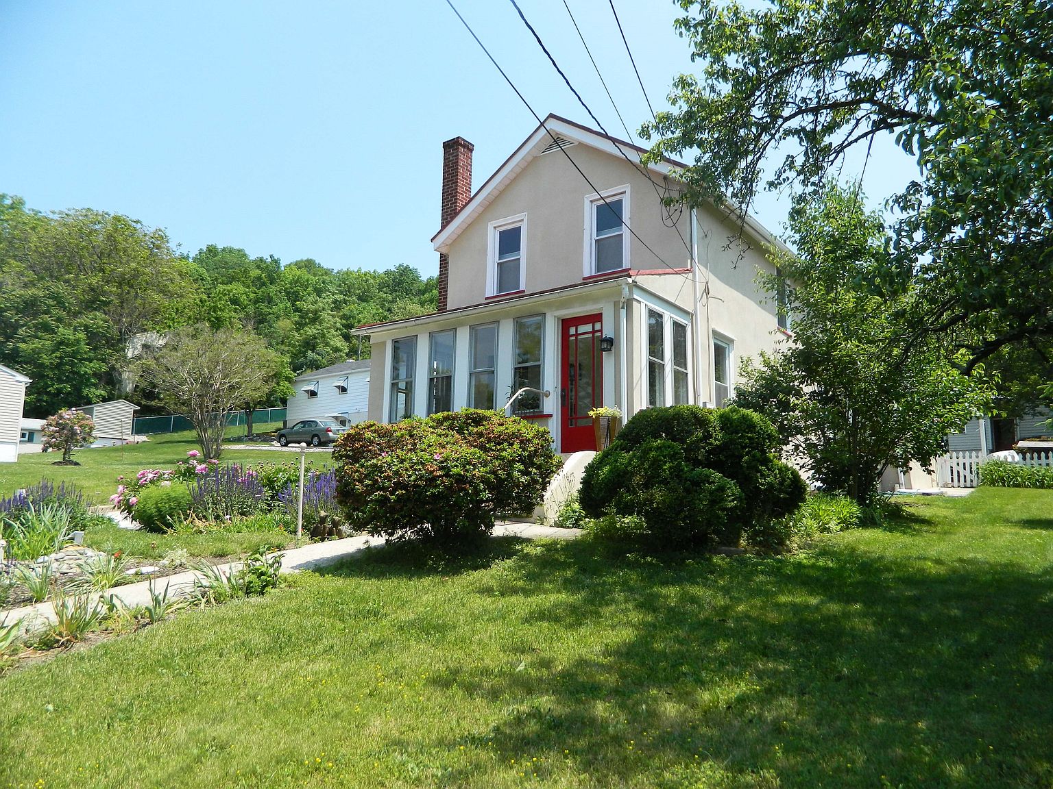 225 Amelia St, Mont Clare, PA 19453 Zillow