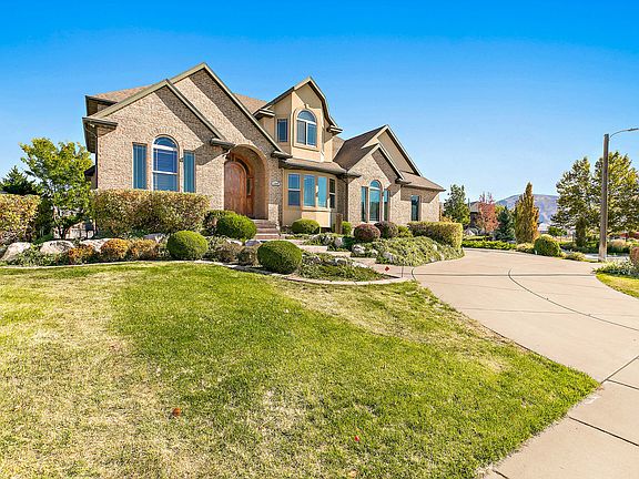 2nd image of 1168 W Hanline Cir