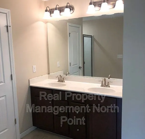1175 Hampton Oaks Dr — Photo 29
