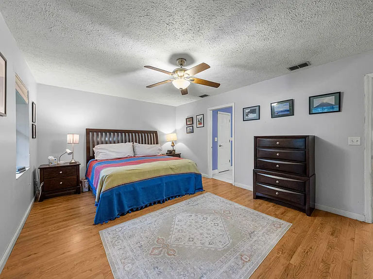 18400 NW 88th Avenue Rd — Photo 14
