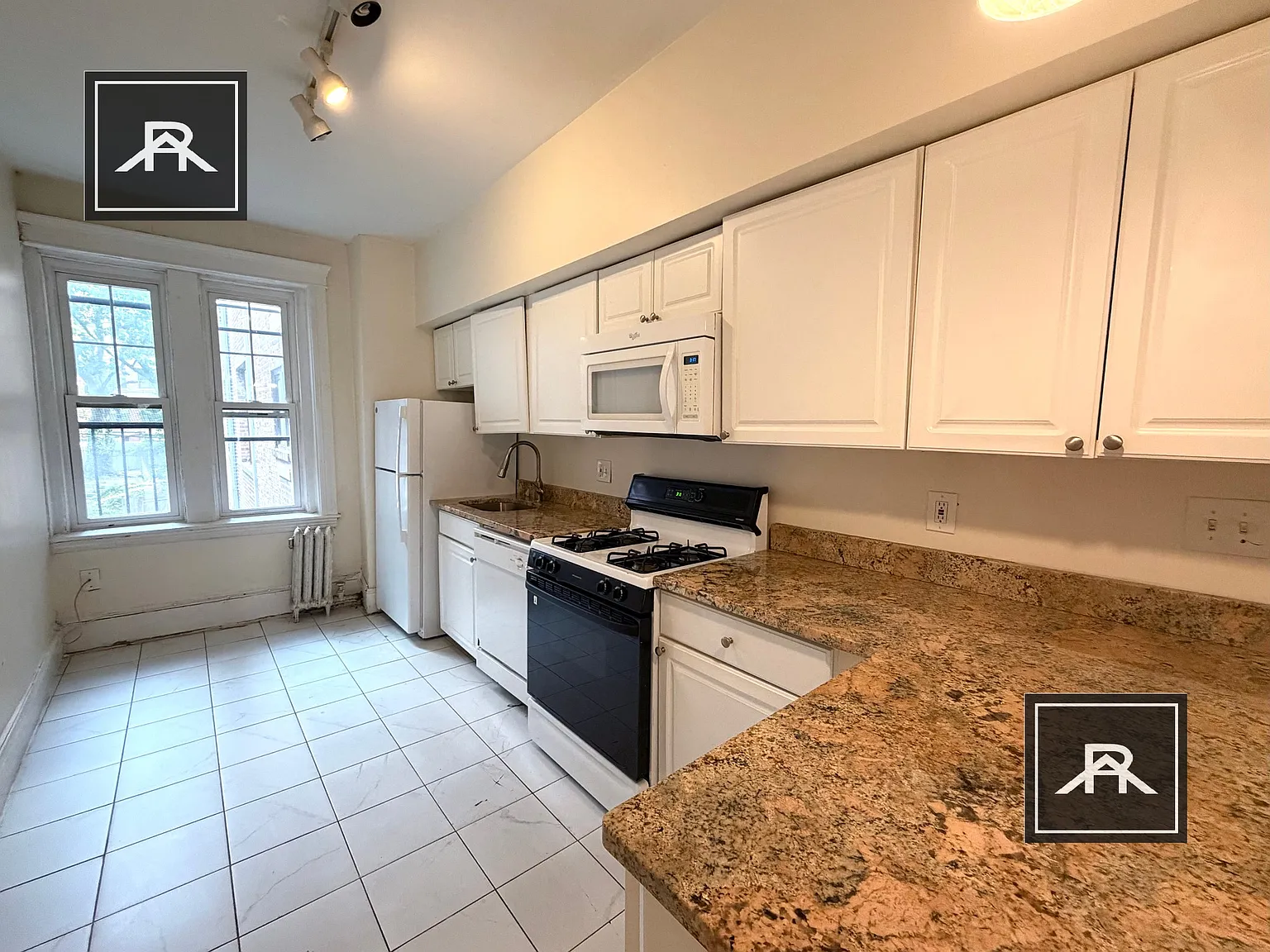 2 bed, 1.0 bath, 850 sqft, $2,550 — Photo 2