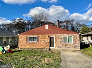 208 Crabb Ave, Rockville, MD 20850