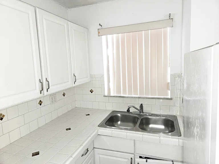 8841 W Flagler St #405 — Photo 5