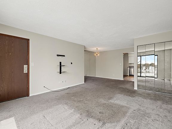 5th image of 1010 Judson St APT 2A