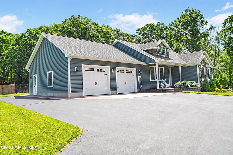 4th image of 280 Parker Road