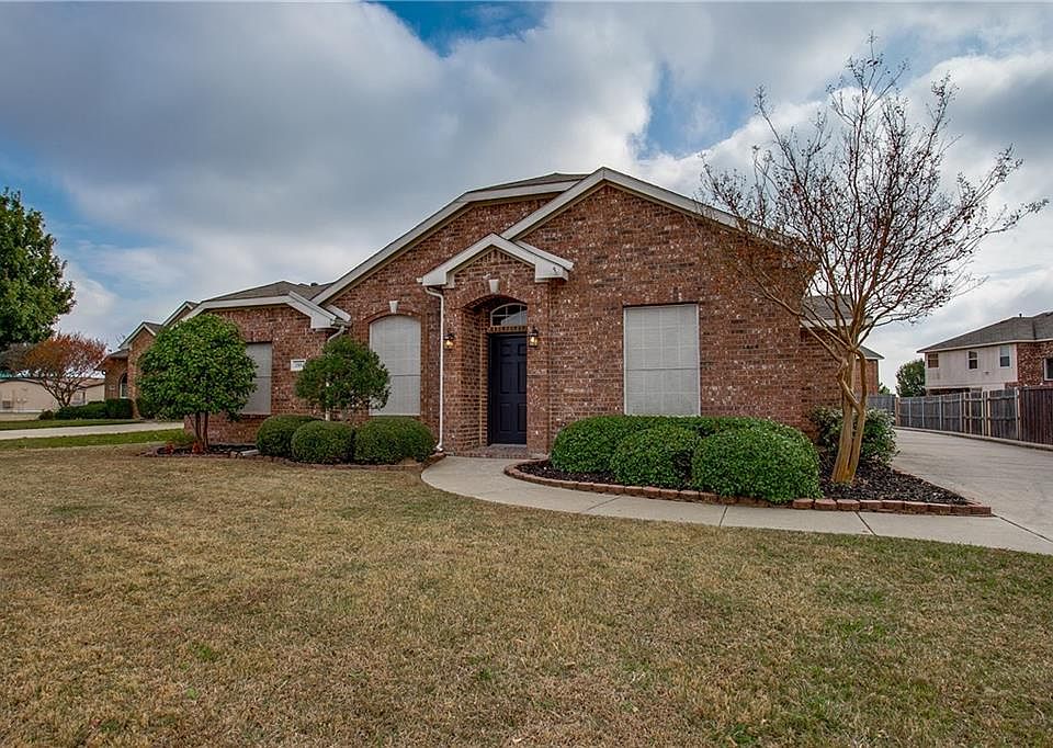 1st image of 2804 Cielo Ct