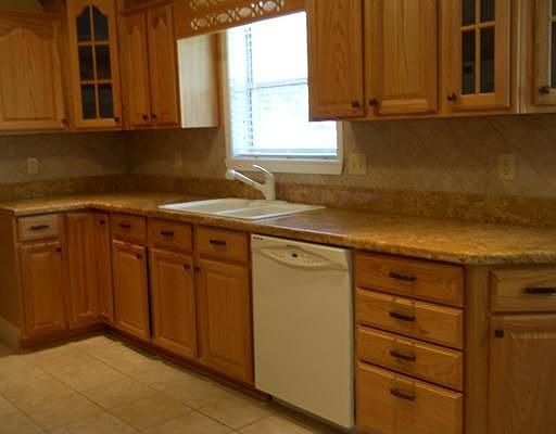 2nd image of 1805 Medina Dr