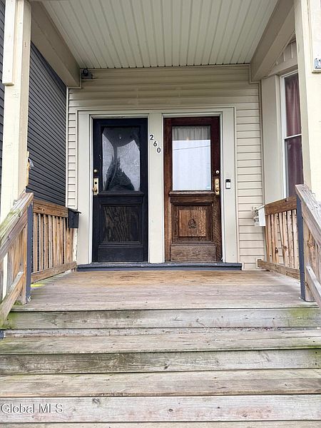 4th image of 260 3rd Avenue