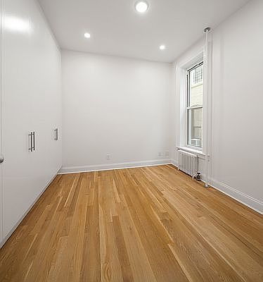 4th image of 570 7th St APT 3C