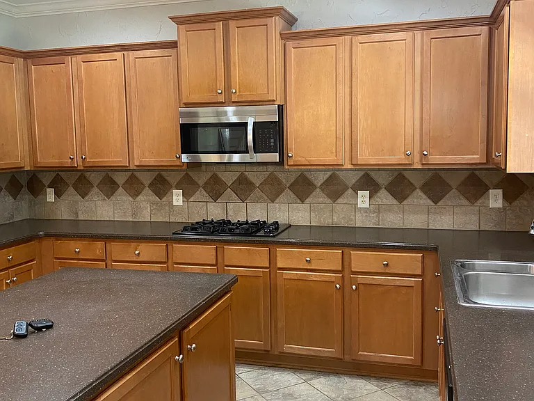 10102 Glenburn Ln — Photo 8