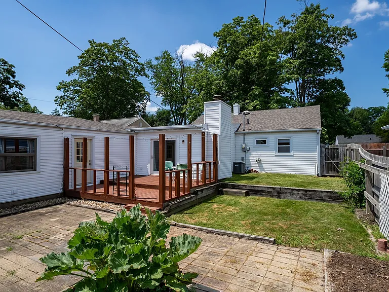 14 Ryan Dr — Photo 23