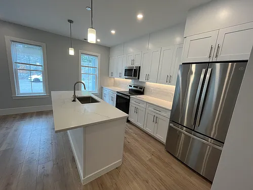 124 Kenrick St Photo 1