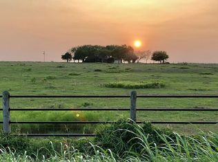 1528 Hertel Rd, Schulenburg, TX 78956