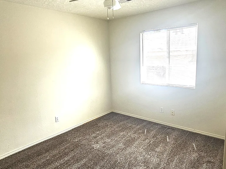 6905 Limestone Ave NE — Photo 16