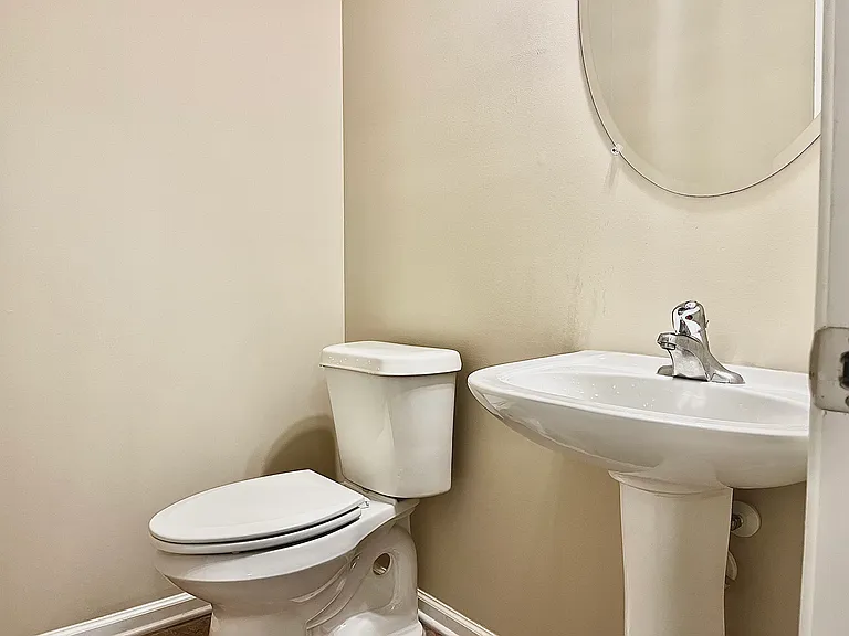 1659 Tailmore Ln — Photo 11