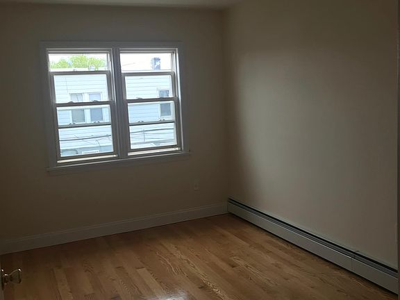 5th image of 10864 51st Ave Floor 3