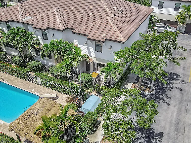861 S Ocean Blvd — Photo 43