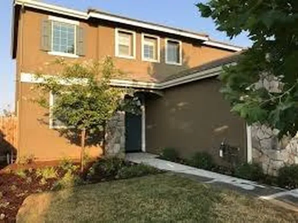 3054 N Hanalei Ave, Fresno, CA 93737