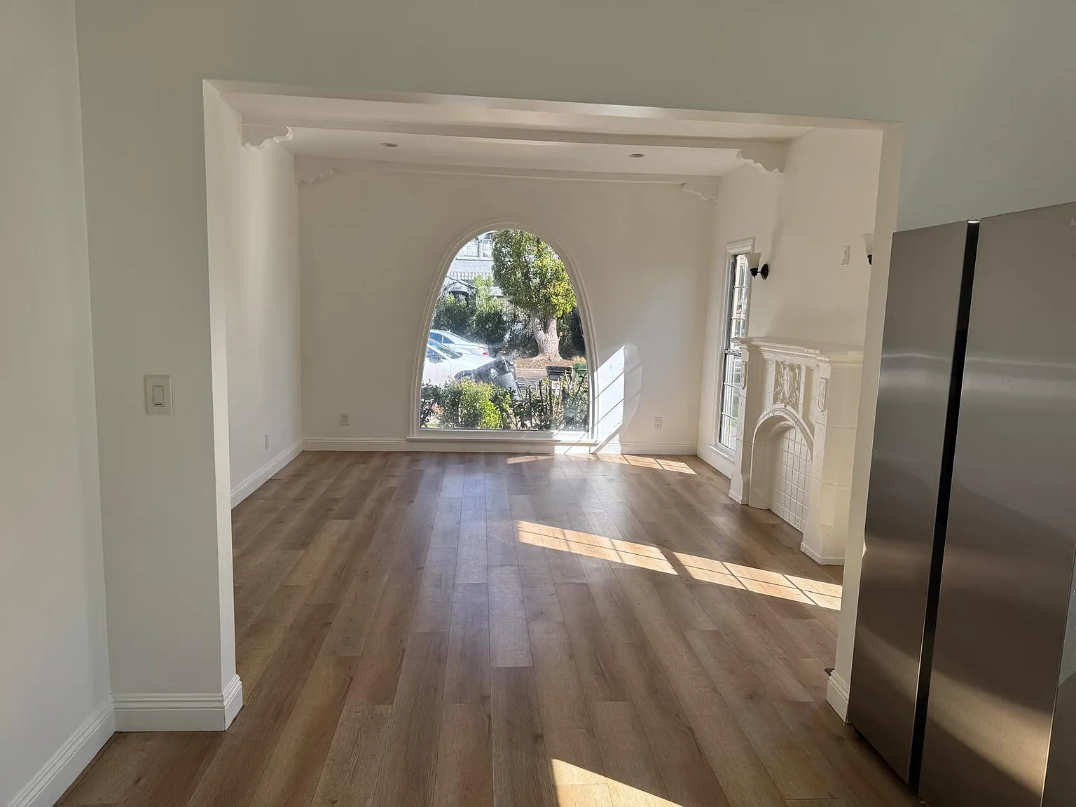 3 bed, $3,700 — Photo 2