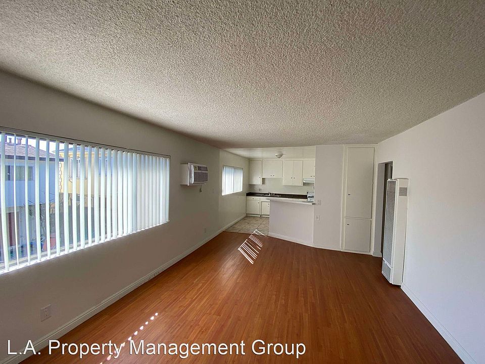 1st image of 228 W Spazier Ave #N