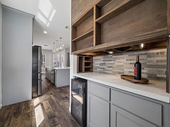 4th image of 21519 Black Opal Ln