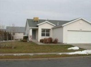 2174 W 2220 N, Clinton, UT 84015