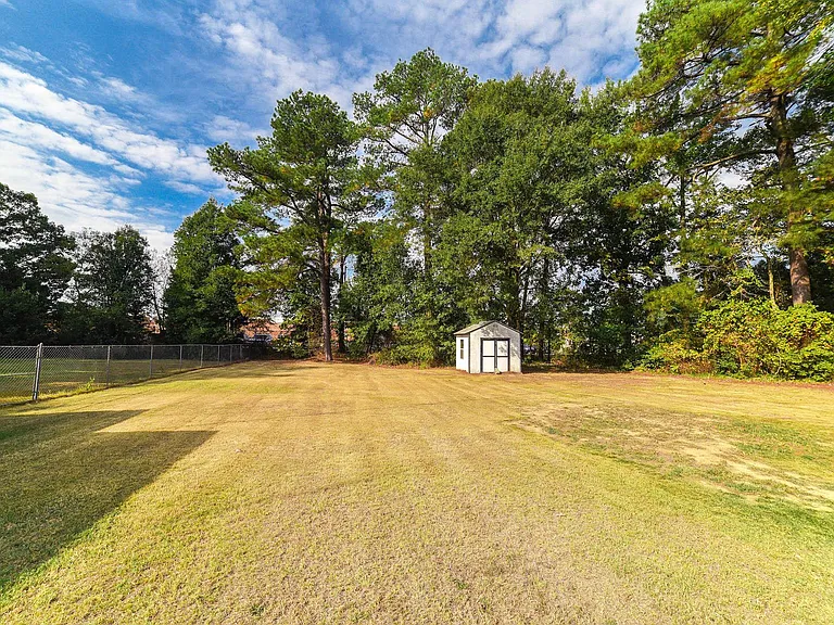 23977 Point Lookout Rd — Photo 8