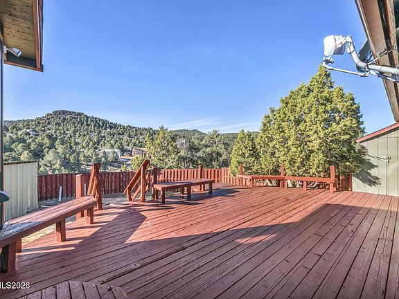 5th image of 1835 Lousetown Rd