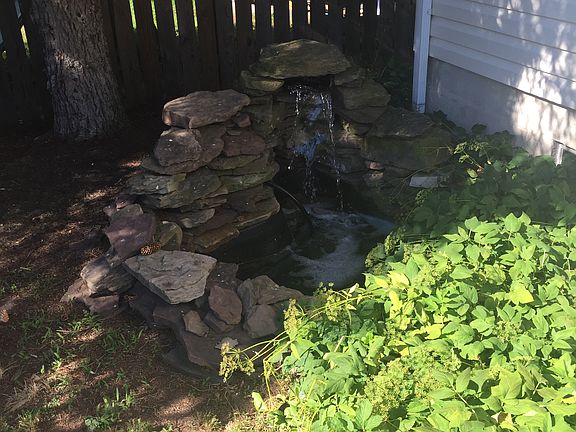4th image of 221 Bennett St