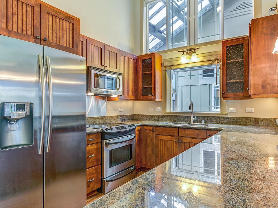 1st image of 75-6025 Alii Dr APT C202
