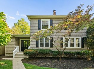 25 Chatham Rd, Columbus, OH 43214