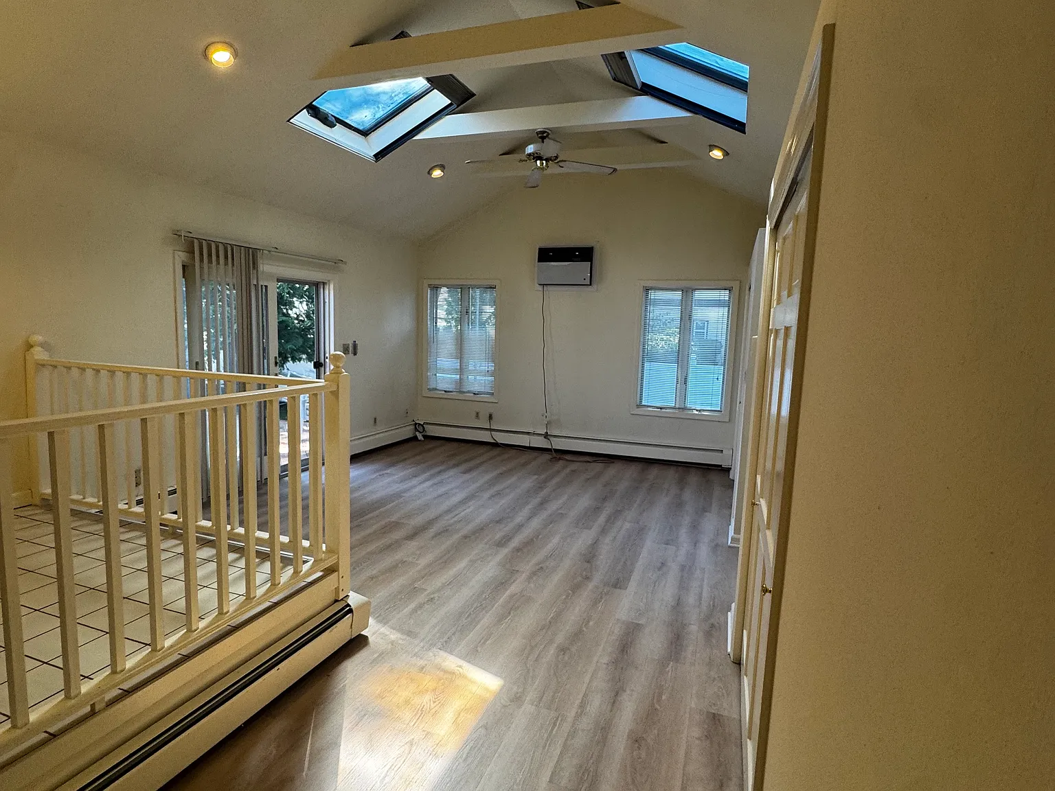 1 bed, 1200 sqft, $2,600 — Photo 1