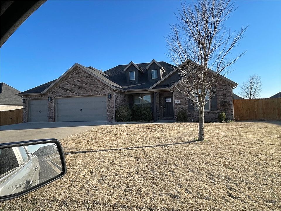 1st image of 18335 Phelps Cir