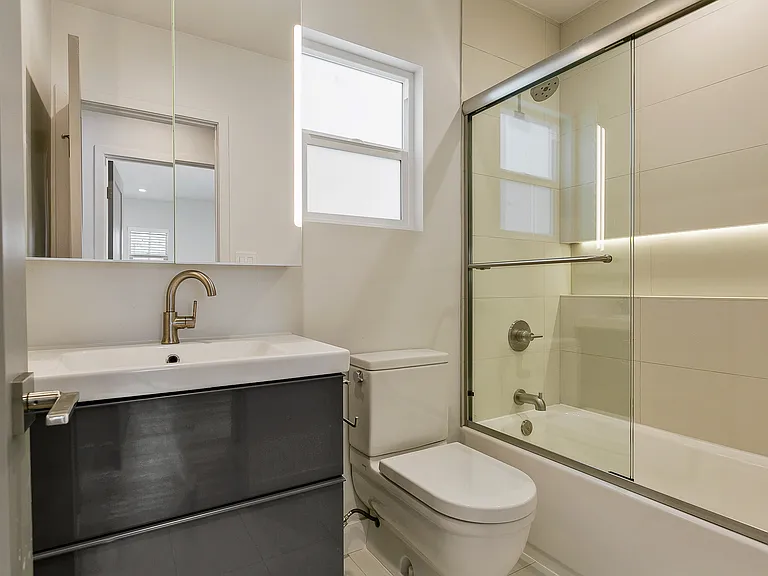 1782 S Rimpau Blvd #1782 — Photo 7