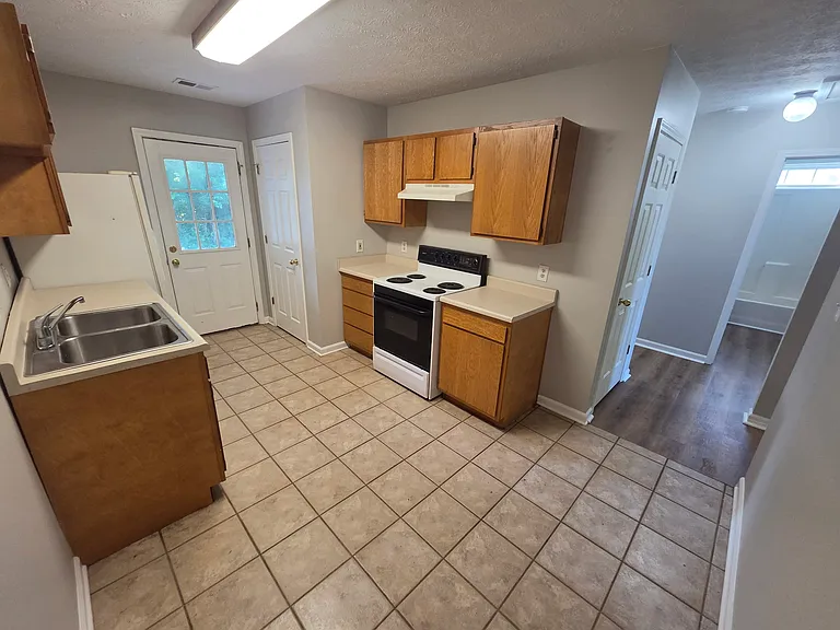 440 Secretariat Dr — Photo 8