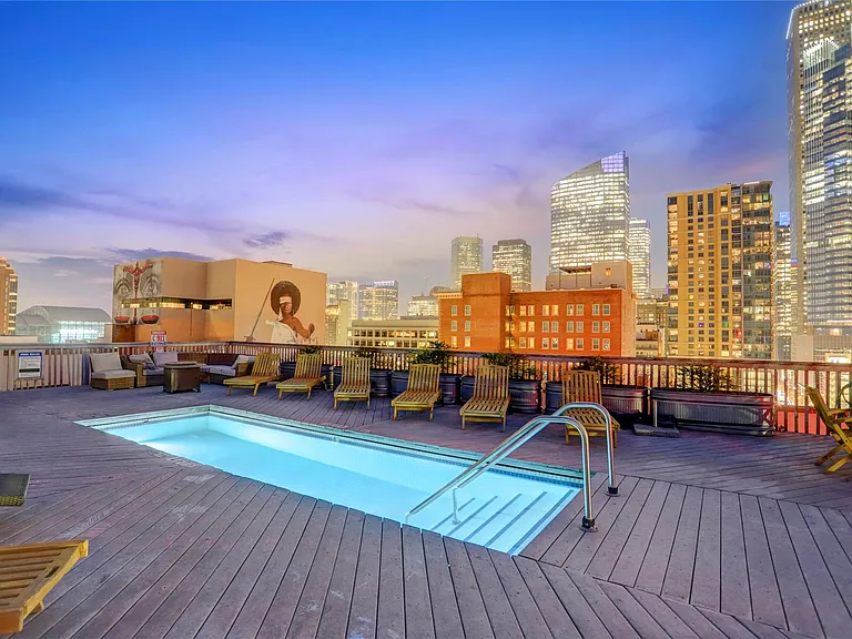 915 Franklin St #2H — Photo 17