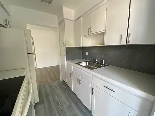 San Souci Apartments, Inc. Photo 1