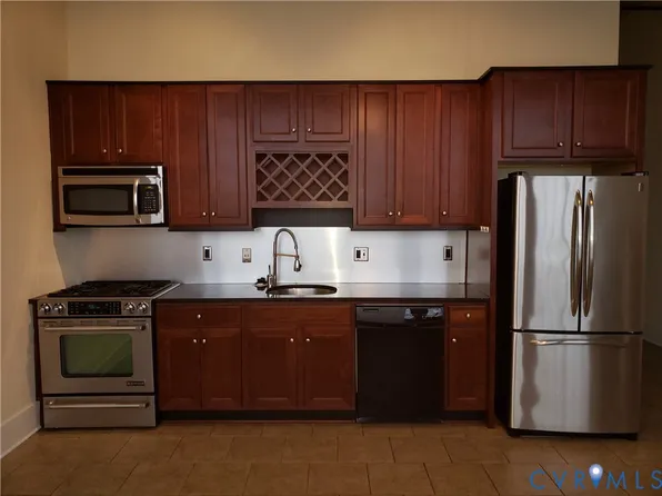 1657 W Broad St #U12, Richmond, VA 23220