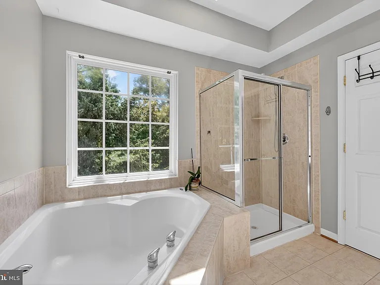 12003 Mill Rock Dr — Photo 49