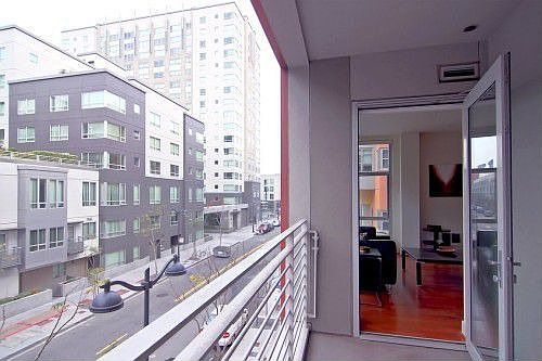 4th image of 235 Berry St APT 304