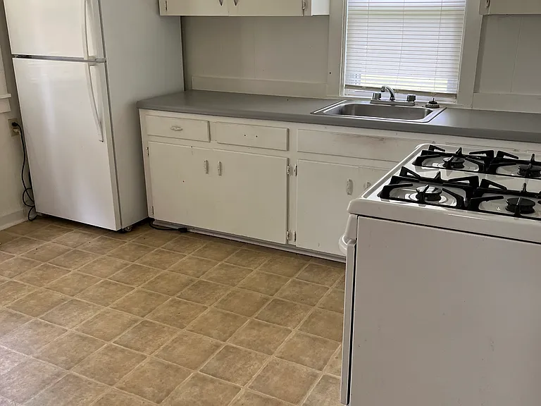 638 Highway 285 N — Photo 10