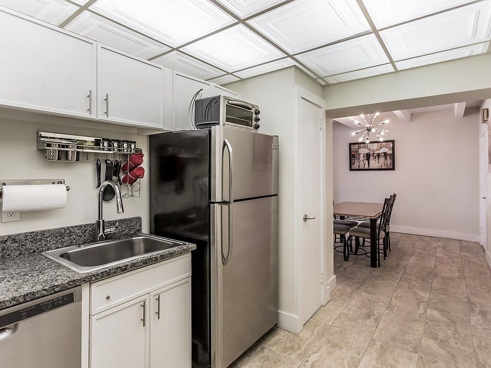 The Alisa - 2bd / 2ba - Kitchen-Dining Open Floor Plan