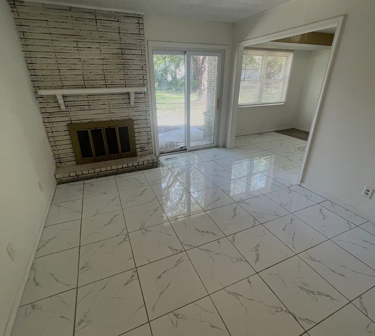 4 bed, 1.5 bath, 1100 sqft, $1,700 — Photo 3