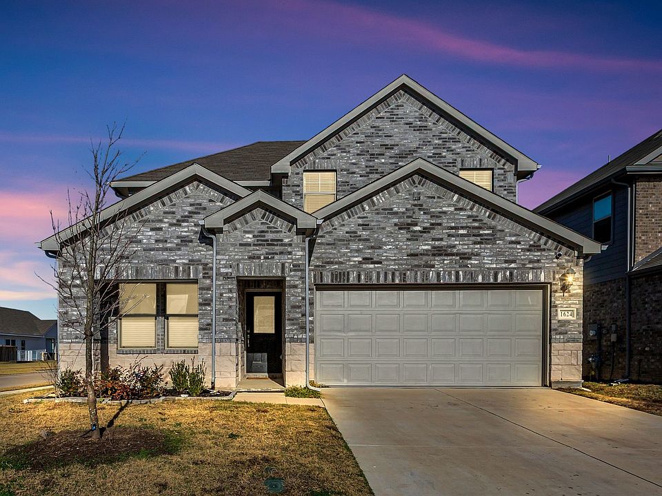 1st image of 1624 Briar Hunt Dr
