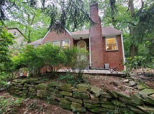 14 Wilkins Rd, Pittsburgh, PA 15221