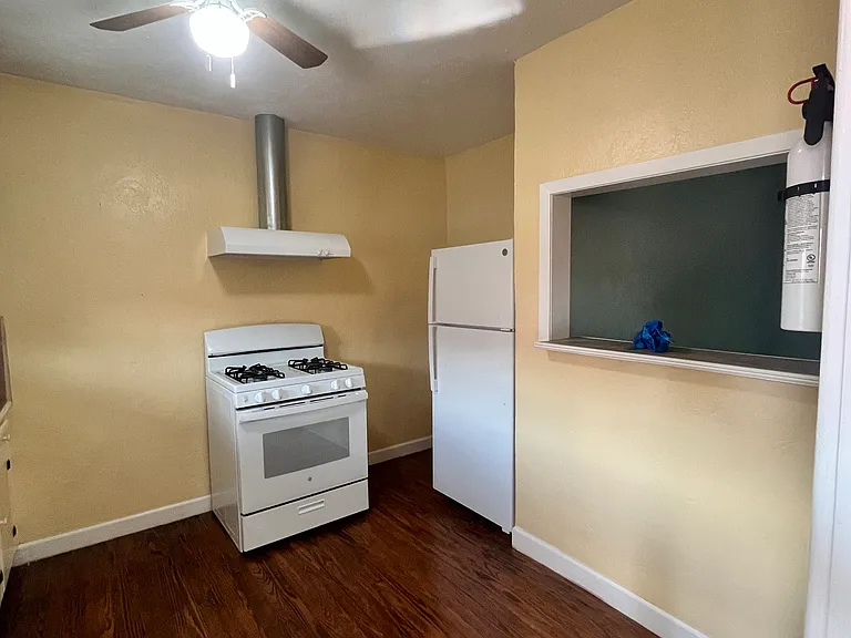 2316 Freeman St #3 — Photo 6