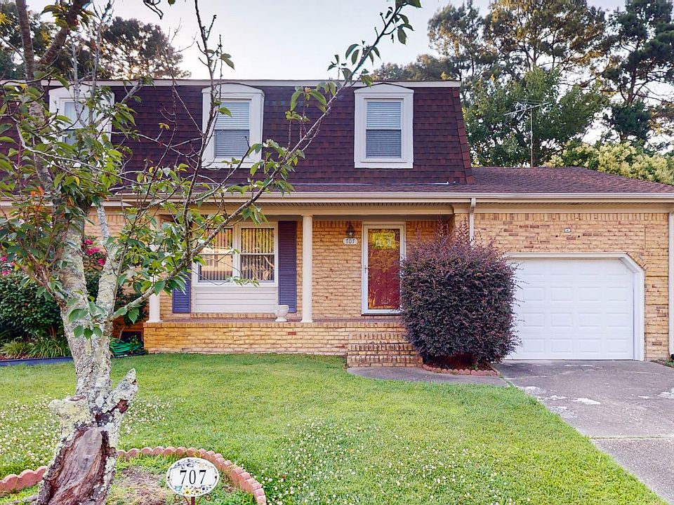 1st image of 707 Sir Walter Cir