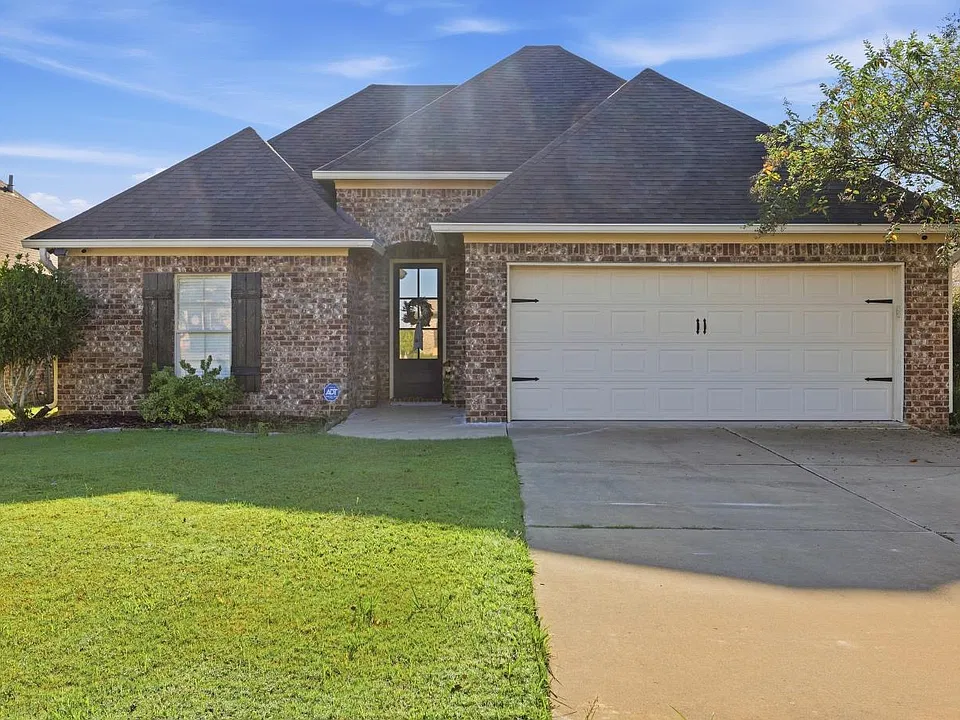 304 Ridge Pointe Dr