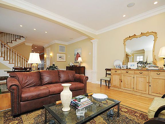 3rd image of 2133 Harrison St