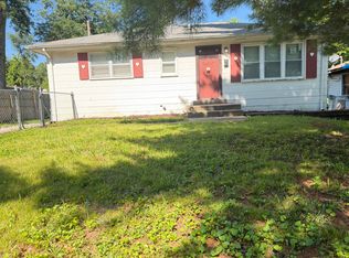 10209 Duke Dr, Saint Louis, MO 63136